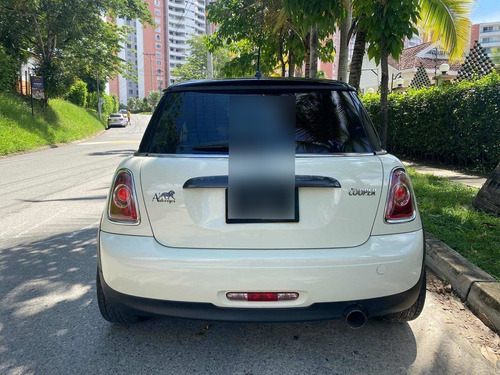 Imagen 6 de 21 de Mini Countryman 1.6 R60 Cooper S All4 2011