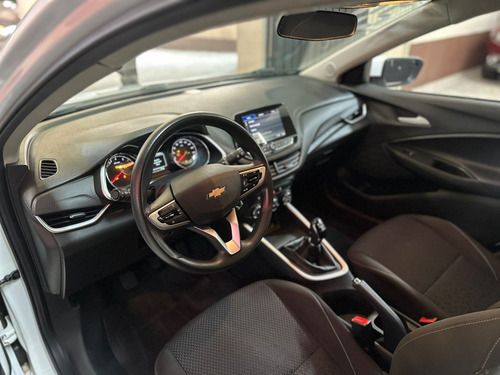 Chevrolet Onix ONIX SEDAN PLUS LT 1.0 12V FLEX 4P MEC.