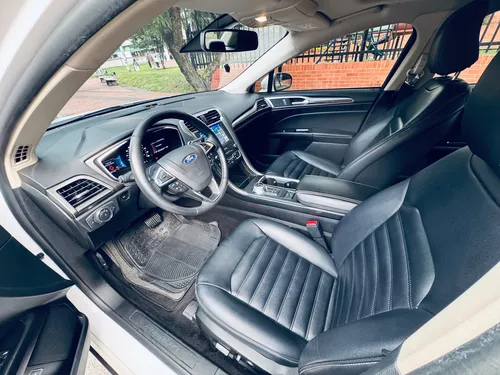 Ford Fusion Híbrido