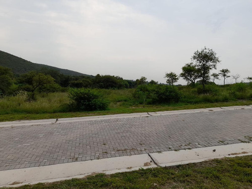 Imagen 9 de 13 de Lote De 453 M2 En Venta En Colinas De La Deseada. Seguridad 24 Hs. Excelentes Vistas.