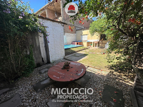 Casa En Venta, Mateo Gelves 675, Escobar, A Metros Del Centro