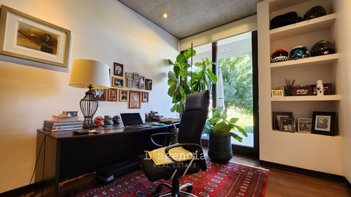 Valle Escondido - Increíble Diseño - Arq. G. Mardones
