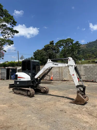 Bobcat E42 Año 2020