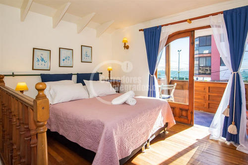 Casa En Venta De 14 Dorm. En Viña Del Mar