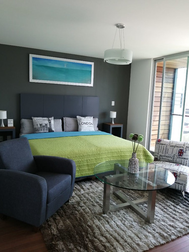 Se Vende Hermosa Casa En El Refugio, Estudio, Jardín, 3 Recamaras, Equipada..