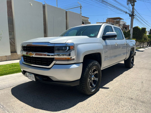 Chevrolet Silverado 5.4 2500 Doble Cabina Ls 4x4 At