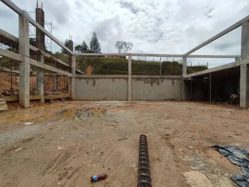 Bodegas En Arriendo El Santuario 643-8292527