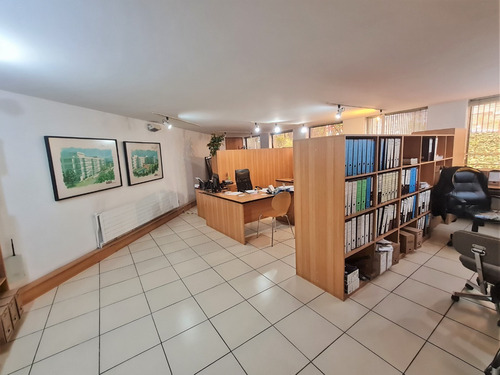 Edificio De Oficinas En Venta