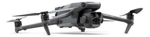 Drone Dji Mavic 3 Pro Con Fly More Combo Y Triple Cámara Plateado