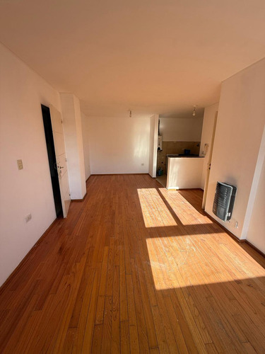 Departamento En Alquiler En Barrio General Paz, 1 Dormitorio