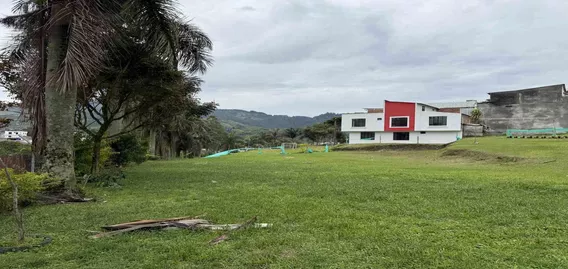 Lote y casalote en venta