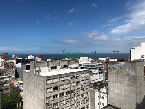 Imagen 6 de 14 de Venta Apartamento Centro, Penthouse 4 Dorm, 2 Baños Y Gge! - Montevideo Centro Montevideo