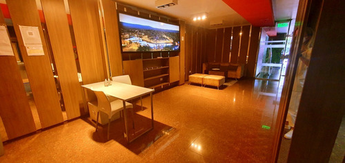 Imagen 20 de 30 de Venta-centro- Av. San Martín- Carlos Paz- Departamento De Categoría- 2 Dormitorios- 1 En Suite-cochera-balcón- Edificio Etoile 2- Amenities-pileta
