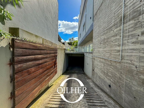 Venta Departamento 2 Dormitorios Zona Duplex Con Cochera