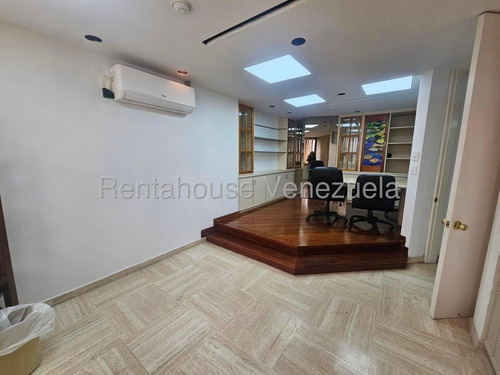 Moderna Oficina En Alquiler Chuao Mls #25-18847