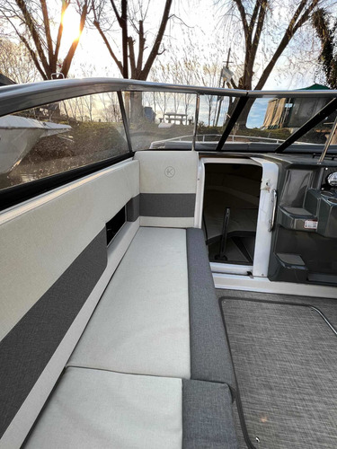 Imagen 22 de 24 de Lancha Cuddy Klase 2400 No Quicksilver Mercruiser 250hp Brav