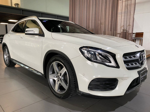 Imagen 3 de 15 de Mercedes Benz Gla 250 Sport 2018 Blanco