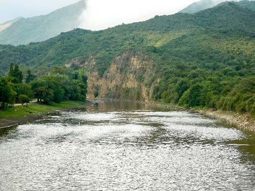 Oportunidad! Lote En Cosquin Con Acceso Asfaltado, Forestación Autóctona Y Vista A Las Sierras