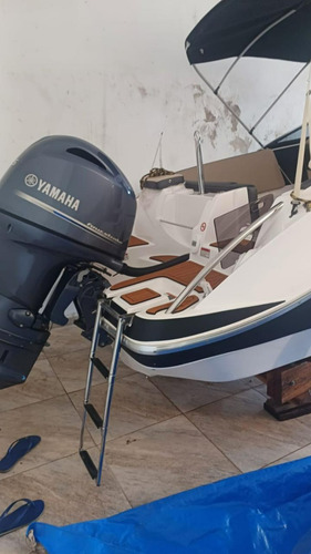 Ventura 195 Crossover 2022 Com 20 Horas De Uso
