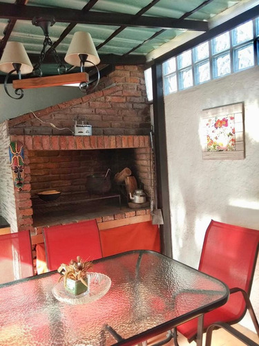 Imagen 16 de 19 de 1199 Venta Apto Tipo Casa Con Barbacoa Exclusiva ,garage 4dorm Malvin