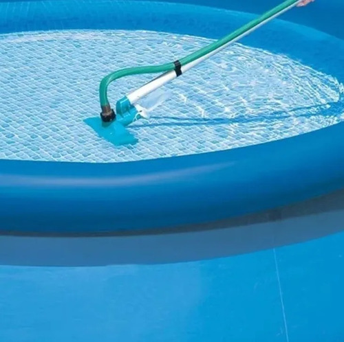 Kit De Limpieza Basico De Alberca Limpiafondos Bestway Intex