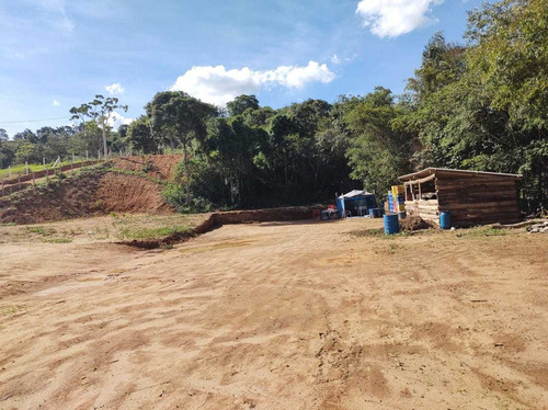 Vende-se Chácara Caconde-sp