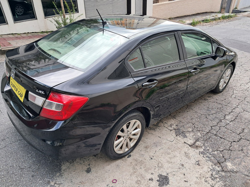 Honda Civic 1.8 Lxl Flex 4p
