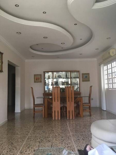 Imagen 2 de 8 de Casa En Trigal Norte Cod:388007 Albert González 04121444789