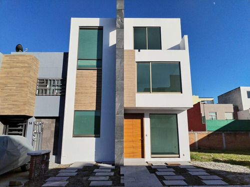 Casa En Condominio En Renta O Venta, Fuentes De San José , Santa Cruz Otzacatipan, Toluca