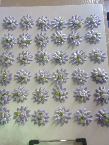 Imagen 2 de 10 de Lote De Flores Tejidas Macrame, De Tela Satinada Y Fieltro