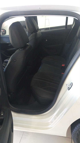 208 Allure Tiptronic