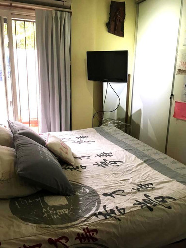Muy Buen Departamento De 3 Ambientes Con Cochera Y Patio