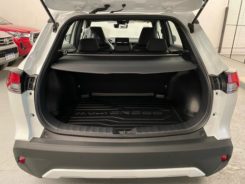 Imagen 12 de 18 de Toyota Corolla Cross 1.8 Seg Hybrid Cvt 2022