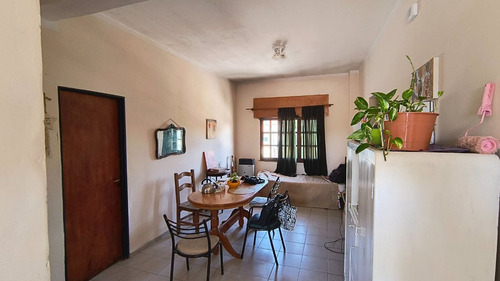 Venta Casa 3 Dormitorios Y Local Diagonal Ica 700