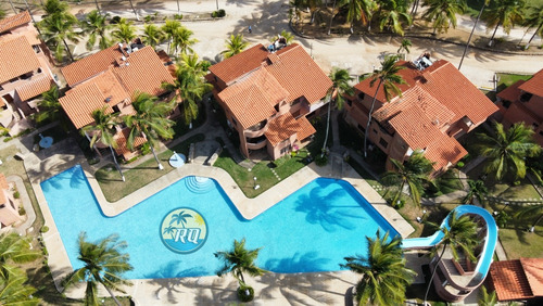 Res. Los Cayos- Cayo Mero, Amplio Apartamento Segundo Piso