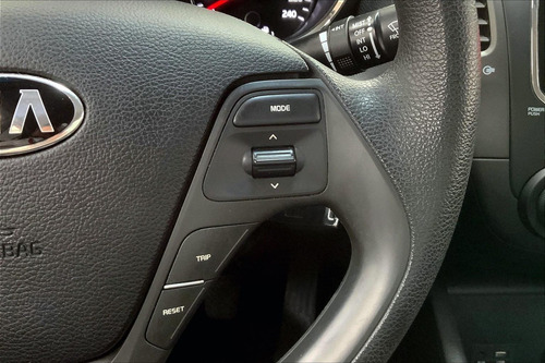 Imagen 23 de 25 de Kia Forte Sedan 4 Pts Lx, Tm6, A/ac, Bl, F Niebla, R-16