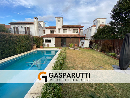 Casa En Venta En Aranjuez Country Club, 4 Dorm. Con Pileta!