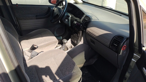 Imagem 8 de 15 de Chevrolet Zafira