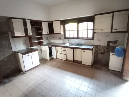 Imagen 3 de 10 de Casa En Venta En Ituzaingo Sur