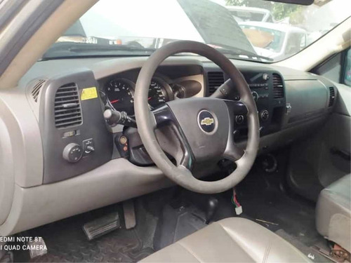 Imagen 6 de 10 de Ambulancia Chevrolet 3500hd 2011 V8 4x4 Automático