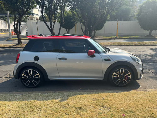 Mini John Cooper Works 2.0 Hot Chilli At
