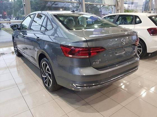 Volkswagen Virtus 1.0 200 Tsi Highline Automático