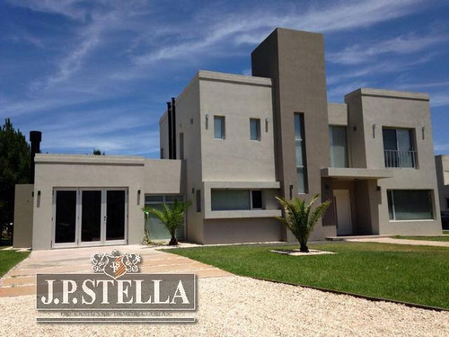 Excelente Casa 5 Amb C/garage 2 Autos - Pinamar - Barrio La Herradura