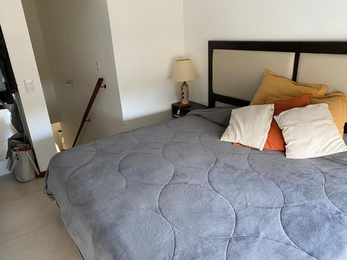 Venta De Hermoso Departamento En Ituzaingó Al 700