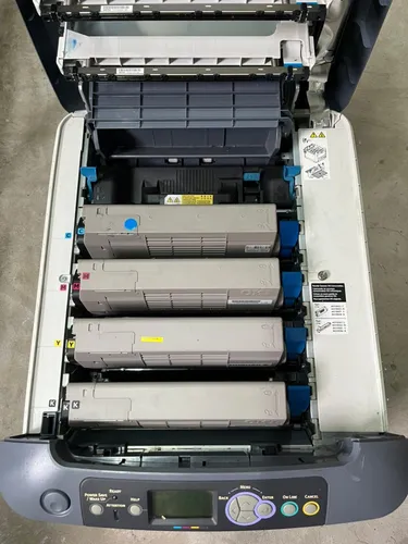 Impresora Oki C711