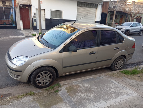 Ford Fiesta Max 1.6 Max Amb