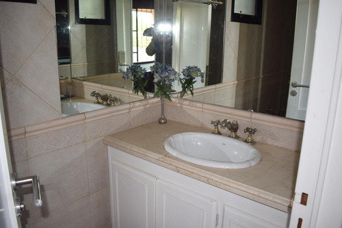 Casa En Venta En Casco De San Isidro, 5 Ambientes