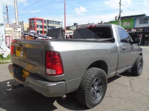 Dodge Ram 5.7 1500 Slt 4x2