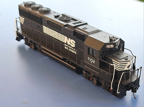 Jr - Locomotora Athearn Gp60 Usada De Norfolk Southern H0!!