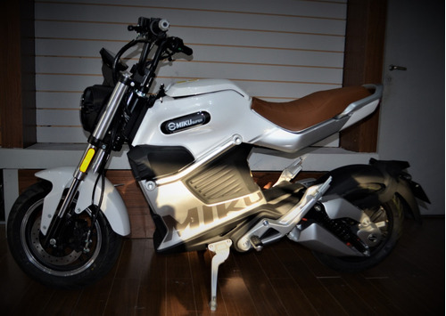 Imagen 5 de 20 de Super Miku Sunra 100km 95km/h Litio Moto Electrica Deportiva